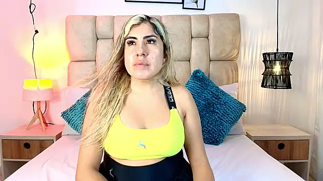 AdharaSmithh online show from November 10, 7:13 pm