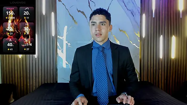 Snapshot of LiamNovak chatting on November 21, 12:04 pm LiamNovak online show from November 21, 12:04 pm