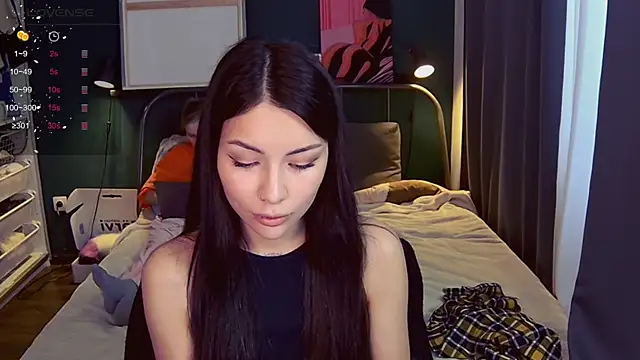 KatiKate online show from April 28, 3:17 pm