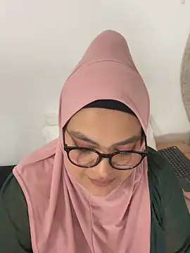 Snapshot of Mistyboobs chatting on October 21, 10:38 am Mistyboobs online show from October 21, 10:38 am