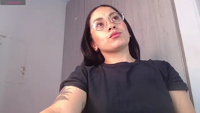 LilaFisher online show from January 9, 11:47 am