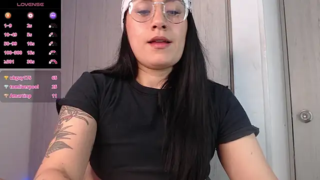 LilaFisher online show from January 9, 5:54 pm