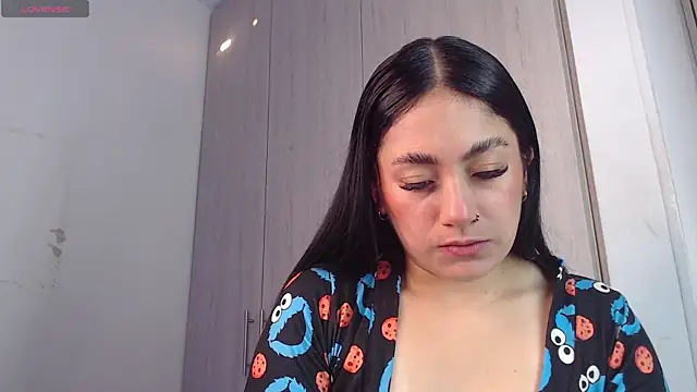 LilaFisher online show from January 20, 11:35 am