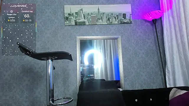  kitty wuichis online show from June 12, 6:01 am