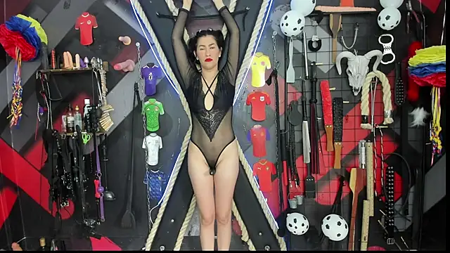 Snapshot of SUBMISSION_BDSM chatting on June 22, 2:25 pm SUBMISSION BDSM online show from June 22, 2:25 pm