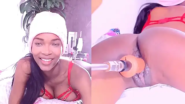 Snapshot of Lunna_thomson001 chatting on March 20, 2:44 pm Lunna thomson001 online show from March 20, 2:44 pm