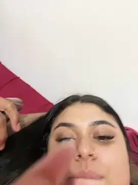 alissonfernandez  online show from December 26, 5:04 am