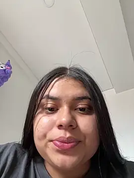 alissonfernandez  online show from January 9, 3:12 pm
