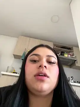 alissonfernandez  online show from January 24, 1:36 pm