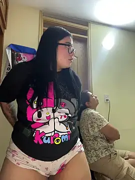 alissonfernandez  online show from February 19, 11:01 pm