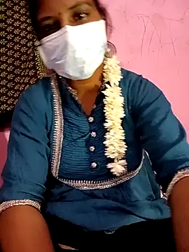 Snapshot of Villageammu18 chatting on February 25, 2:05 pm Villageammu18 online show from February 25, 2:05 pm