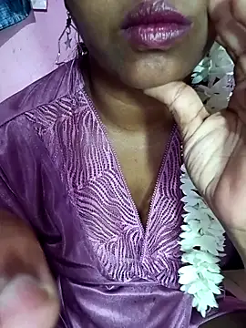 Snapshot of Villageammu18 chatting on March 20, 9:25 am Villageammu18 online show from March 20, 9:25 am