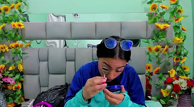 Lovely celeste online show from December 12, 3:54 am