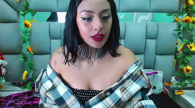 Lovely celeste online show from January 28, 3:25 am