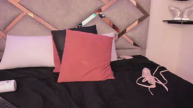 marian pinzon online show from February 19, 6:11 am