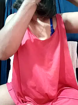 Snapshot of Aashixxx12 chatting on March 4, 1:00 am Aashixxx12 online show from March 4, 1:00 am