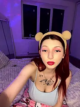 Alissa kiss online show from December 3, 4:17 pm