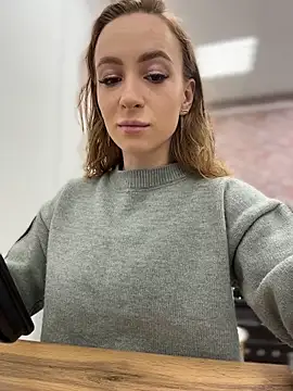  AngelMoon  online show from February 11, 3:55 am