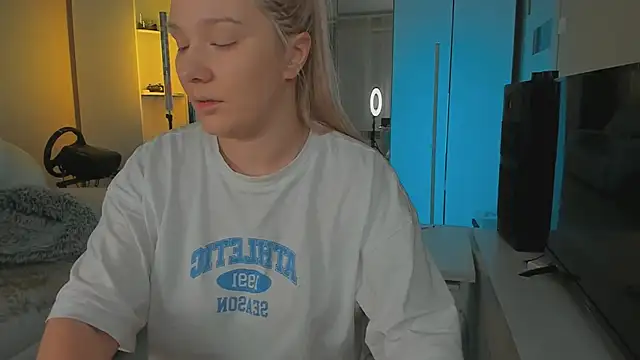 1AlexaGoddess3 online show from January 28, 3:04 am