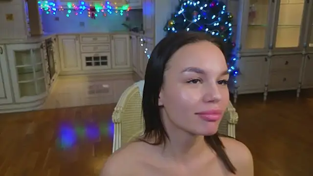 Snapshot of UdelaAshfield chatting on January 6, 11:42 pm UdelaAshfield online show from January 6, 11:42 pm