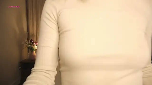 Snapshot of UdelaAshfield chatting on March 5, 4:24 pm UdelaAshfield online show from March 5, 4:24 pm