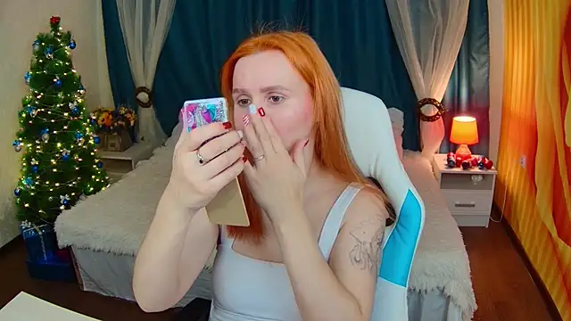 AliceBYKiss online show from December 24, 12:33 pm