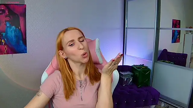 AliceBYKiss online show from January 10, 7:11 pm