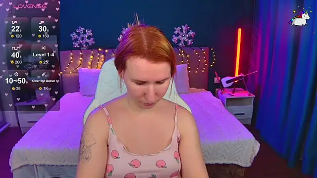 AliceBYKiss online show from January 6, 6:55 pm