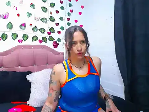 Snapshot of Leyla_Horny_Bg chatting on December 18, 11:08 pm Leyla Horny Bg online show from December 18, 11:08 pm