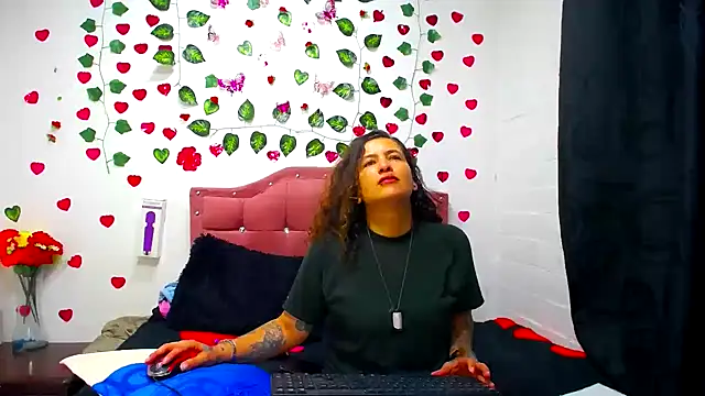 Snapshot of Leyla_Horny_Bg chatting on January 30, 7:59 pm Leyla Horny Bg online show from January 30, 7:59 pm