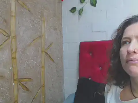 Snapshot of Leyla_Horny_Bg chatting on February 26, 9:16 pm Leyla Horny Bg online show from February 26, 9:16 pm