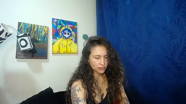 Snapshot of Leyla_Horny_Bg chatting on October 6, 1:58 am Leyla Horny Bg online show from October 6, 1:58 am