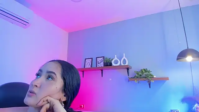 Snapshot of amanda_Hayek chatting on September 16, 7:04 pm amanda Hayek online show from September 16, 7:04 pm