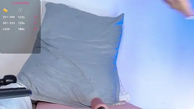 ViolettBrowns online show from September 25, 12:53 pm