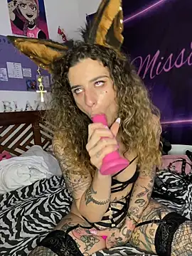 BlazyKitsune- online show from December 29, 4:19 pm