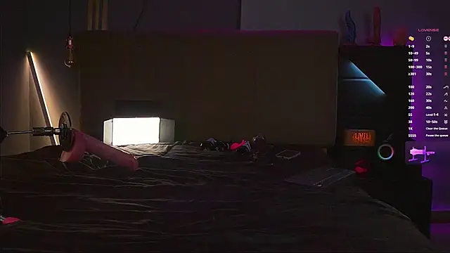 Snapshot of samuel_boy_tatoo chatting on November 30, 4:27 am samuel boy tatoo online show from November 30, 4:27 am