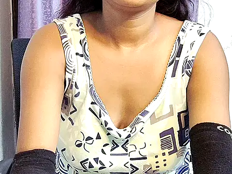 Snapshot of samosa73 chatting on September 14, 3:11 pm samosa73 online show from September 14, 3:11 pm