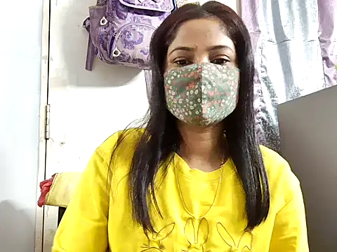 Snapshot of samosa73 chatting on December 17, 9:10 pm samosa73 online show from December 17, 9:10 pm