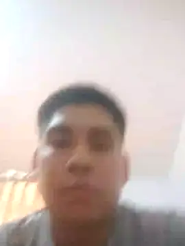 estudiante69 online show from December 26, 7:27 pm