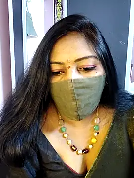 RomeoJuliet345 online show from February 7, 8:07 am