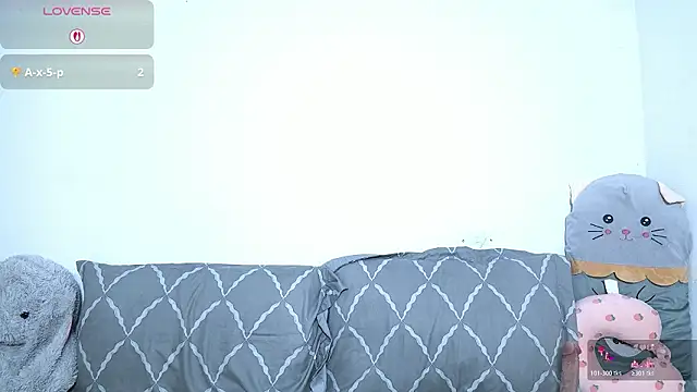 petite paola online show from March 18, 1:58 pm