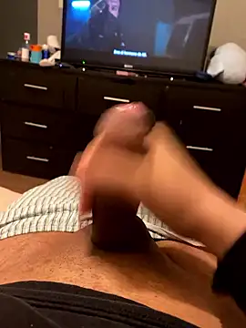 Snapshot of frank2368- chatting on January 16, 6:28 am frank2368- online show from January 16, 6:28 am