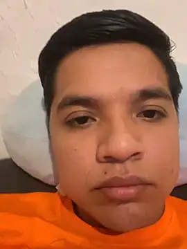 Snapshot of frank2368- chatting on April 15, 5:36 am frank2368- online show from April 15, 5:36 am