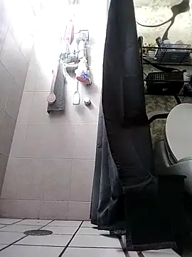 Snapshot of Alee3xxx chatting on October 10, 2:16 pm Alee3xxx online show from October 10, 2:16 pm