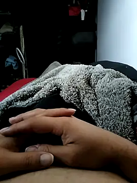 Snapshot of Alee3xxx chatting on November 25, 2:06 pm Alee3xxx online show from November 25, 2:06 pm