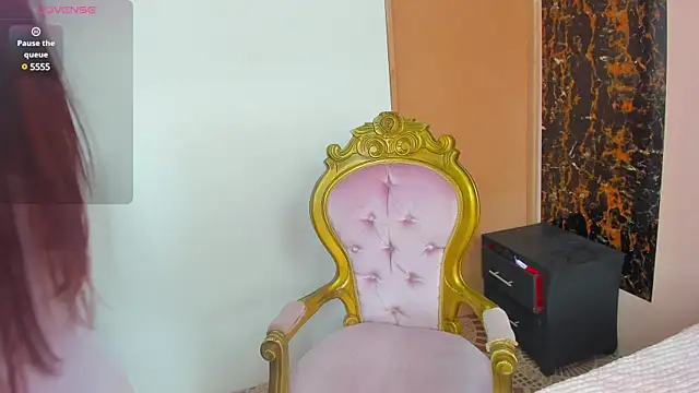 Snapshot of SarayMoorex_ chatting on March 22, 3:09 pm SarayMoorex online show from March 22, 3:09 pm