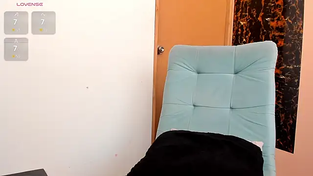 Snapshot of SarayMoorex_ chatting on September 23, 8:45 pm SarayMoorex online show from September 23, 8:45 pm