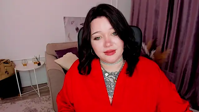 MoonLghte online show from February 19, 7:38 pm