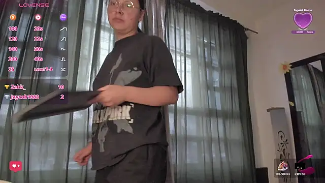 Noellesable online show from November 6, 5:14 pm