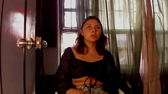 Noellesable online show from November 19, 5:13 pm